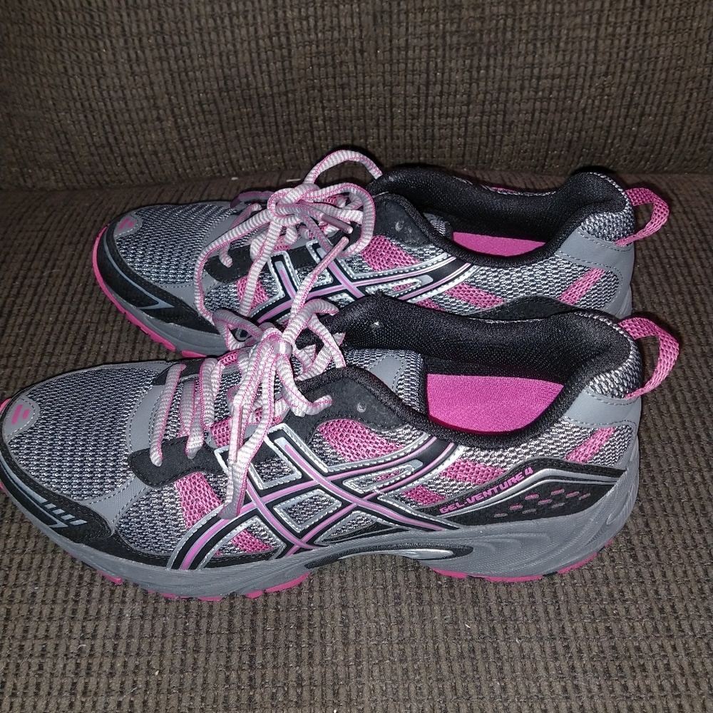 Women's ASICS Gel Venture 4 Sneaker